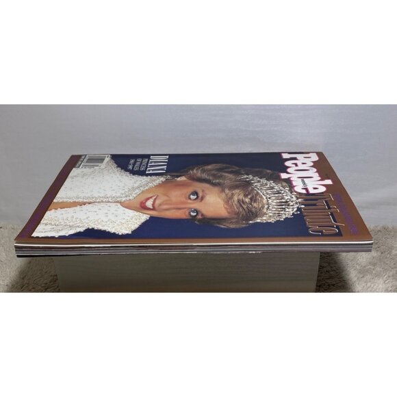 People Weekly Diana Princess Of Wales 1961-1997 Special Collectors Issue 1997 - Picture 10 of 12